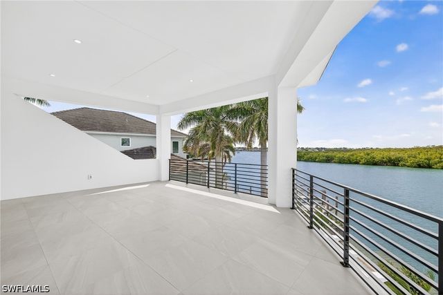 720 Hull CT, Marco Island, FL 34145