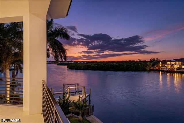 720 Hull CT, Marco Island, FL 34145