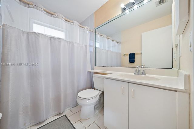 15484 SW 42nd Ter, Miami, FL 33185