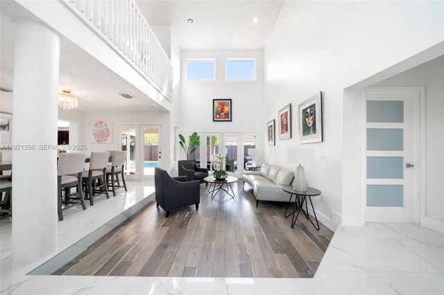 15484 SW 42nd Ter, Miami, FL 33185