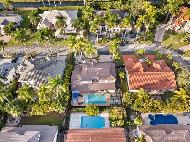 15484 SW 42nd Ter, Miami, FL 33185