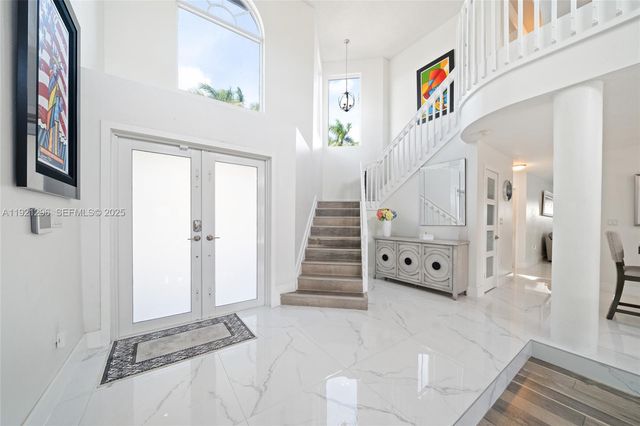 15484 SW 42nd Ter, Miami, FL 33185