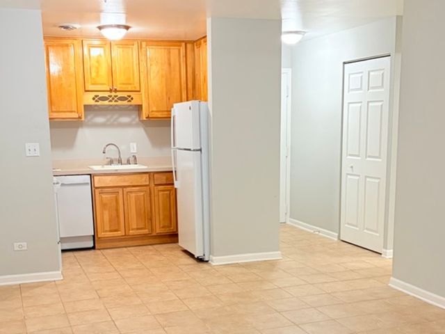 310 Lathrop Avenue 307, Forest Park, IL 60130