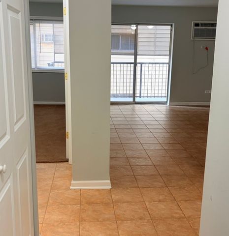 310 Lathrop Avenue 307, Forest Park, IL 60130