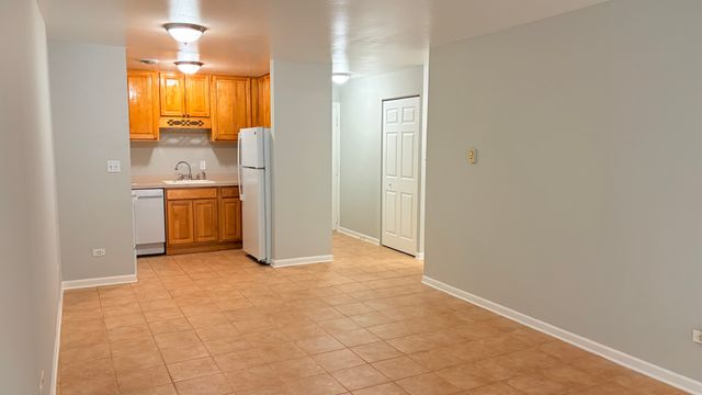 310 Lathrop Avenue 307, Forest Park, IL 60130