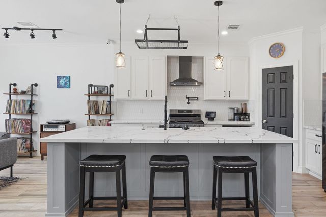 7320 Avenue J Avenue, Houston, TX 77011