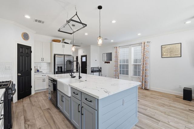 7320 Avenue J Avenue, Houston, TX 77011