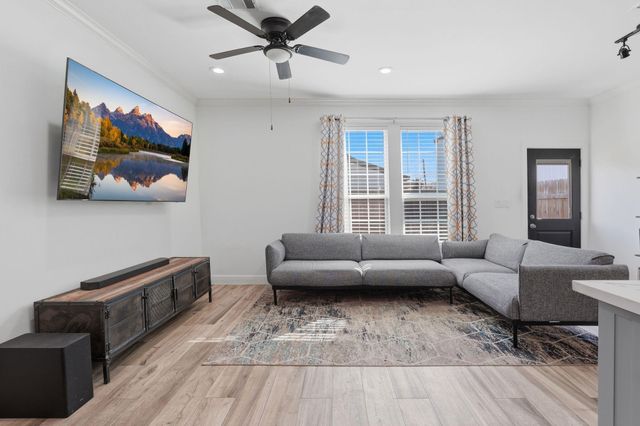 7320 Avenue J Avenue, Houston, TX 77011