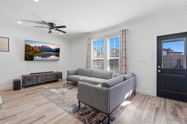 7320 Avenue J Avenue, Houston, TX 77011