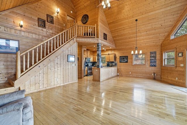 97 Fox Mountain Crossing, Blue Ridge, GA 30513