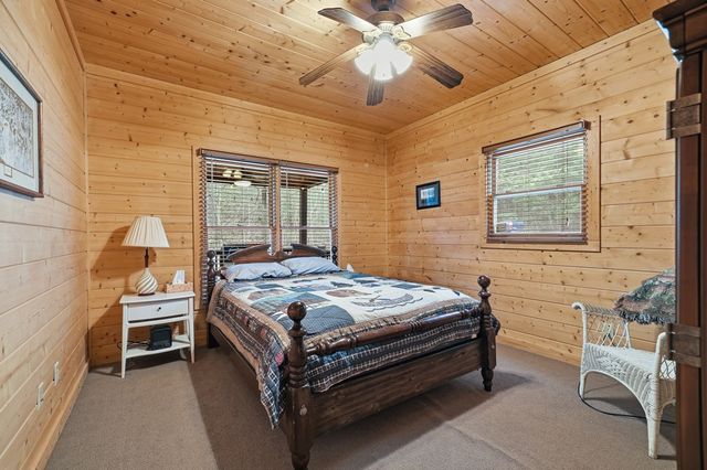 97 Fox Mountain Crossing, Blue Ridge, GA 30513