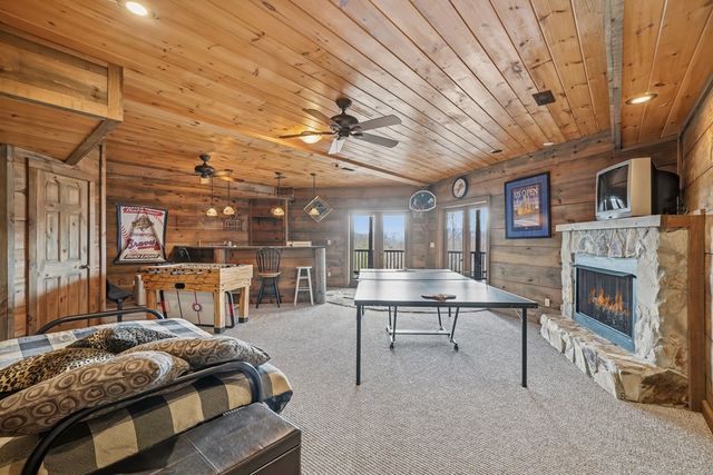 97 Fox Mountain Crossing, Blue Ridge, GA 30513