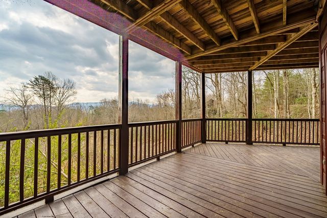 97 Fox Mountain Crossing, Blue Ridge, GA 30513
