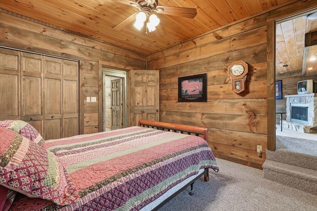 97 Fox Mountain Crossing, Blue Ridge, GA 30513