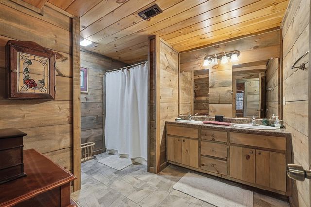 97 Fox Mountain Crossing, Blue Ridge, GA 30513