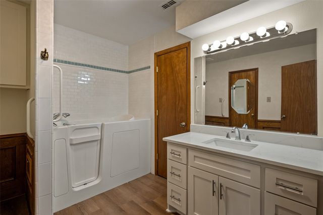 2206 Meadowview Drive, Caddo Mills, TX 75135