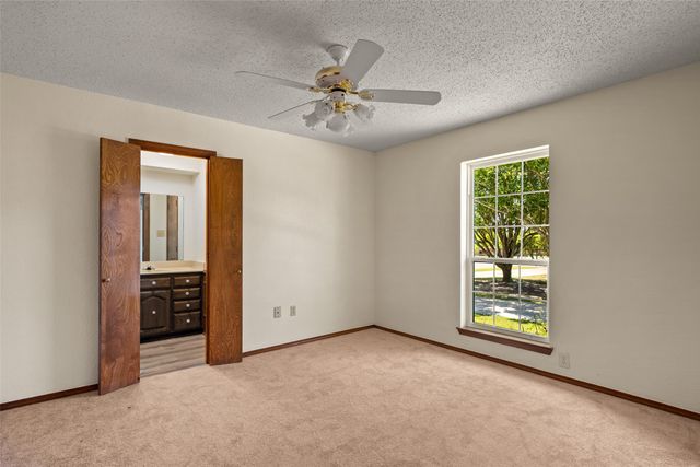 2206 Meadowview Drive, Caddo Mills, TX 75135