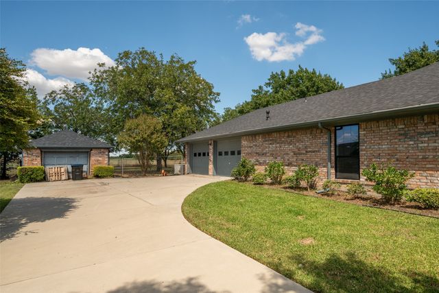 2206 Meadowview Drive, Caddo Mills, TX 75135