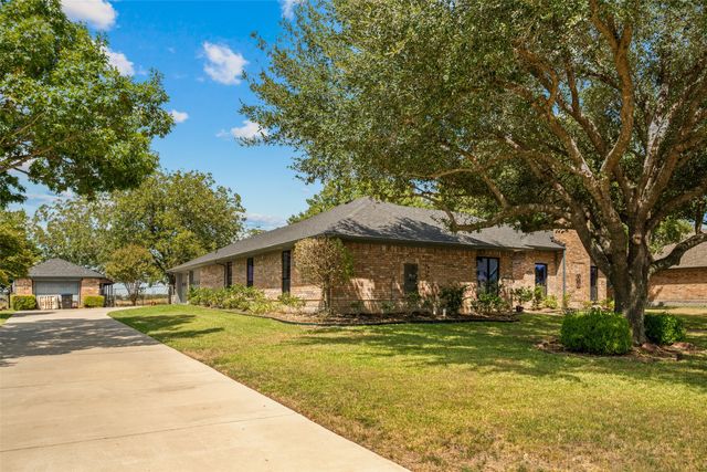 2206 Meadowview Drive, Caddo Mills, TX 75135