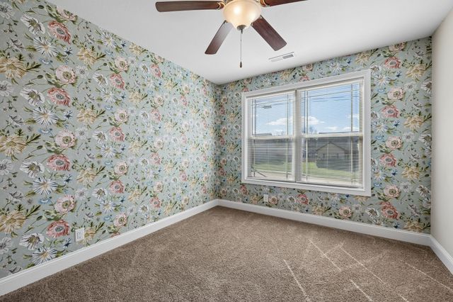 164 Ambridge St, Oak Grove, KY 42262