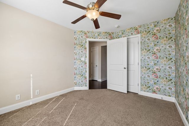 164 Ambridge St, Oak Grove, KY 42262