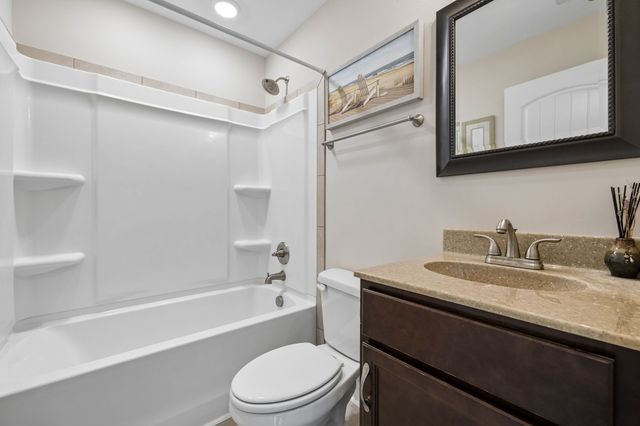 164 Ambridge St, Oak Grove, KY 42262