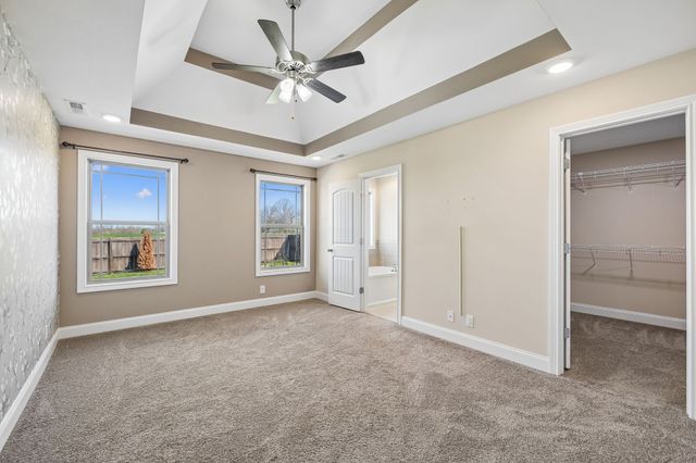 164 Ambridge St, Oak Grove, KY 42262