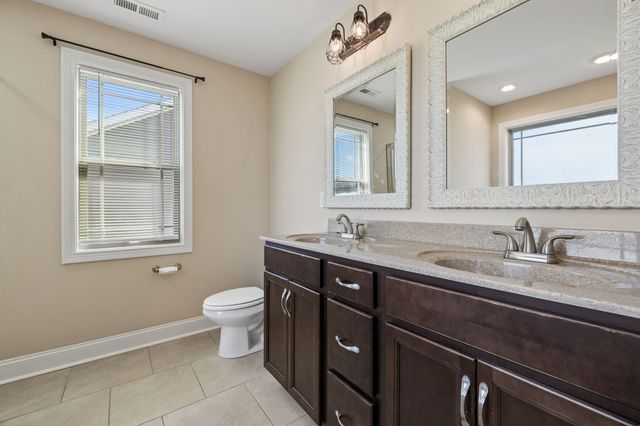 164 Ambridge St, Oak Grove, KY 42262