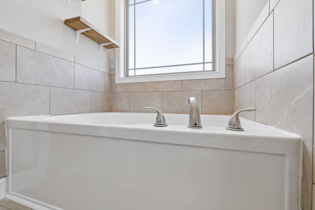 164 Ambridge St, Oak Grove, KY 42262