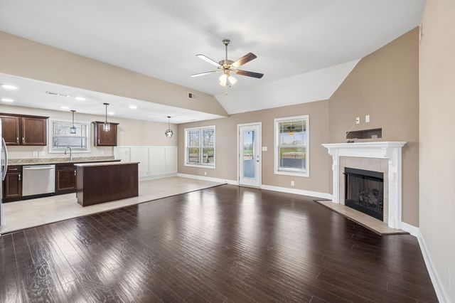 164 Ambridge St, Oak Grove, KY 42262