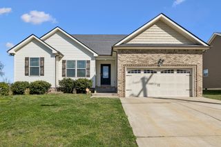164 Ambridge St, Oak Grove, KY 42262