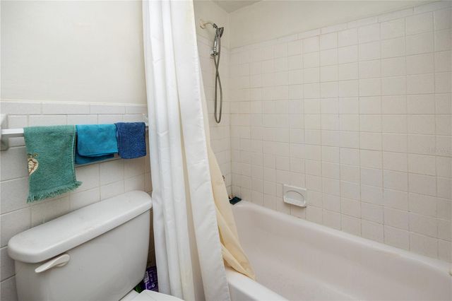 224 WAVERLY WAY 4, Clearwater, FL 33756