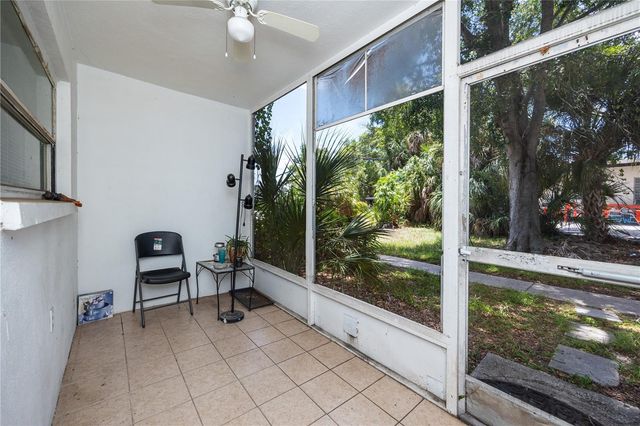224 WAVERLY WAY 4, Clearwater, FL 33756