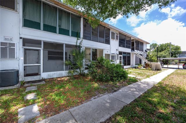224 WAVERLY WAY 4, Clearwater, FL 33756