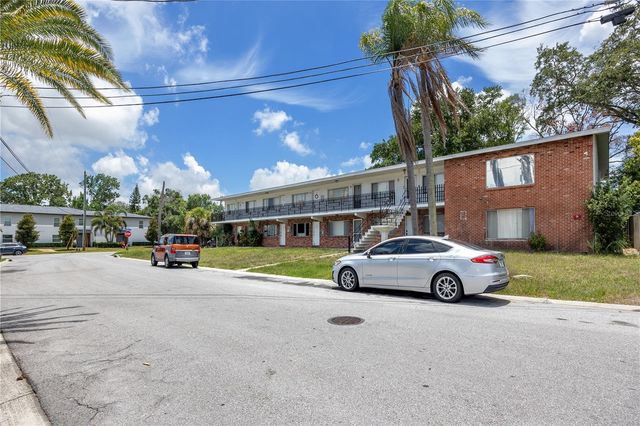 224 WAVERLY WAY 4, Clearwater, FL 33756
