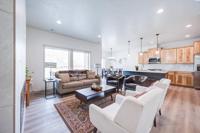 630 SW Cayuse, Pullman, WA 99163