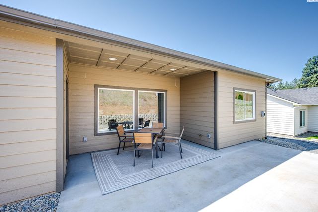 630 SW Cayuse, Pullman, WA 99163