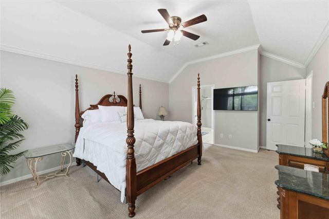 205 Oak Creek Circle, League City, TX 77573