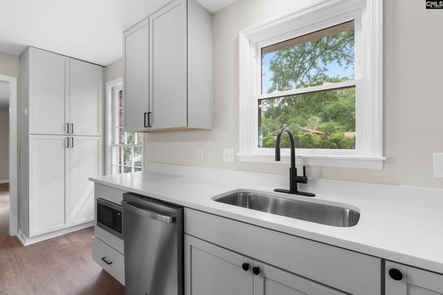 908 Mohegan Trail, West Columbia, SC 29169