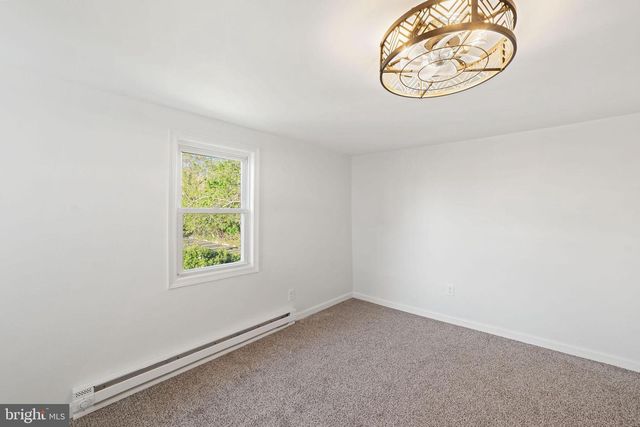 4 WALNUT ST, Salem, NJ 08079