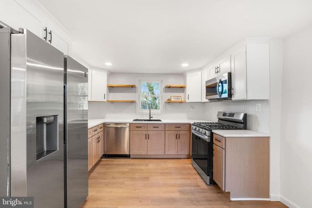 4 WALNUT ST, Salem, NJ 08079