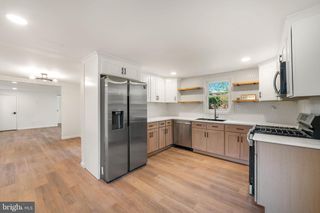 4 WALNUT ST, Salem, NJ 08079