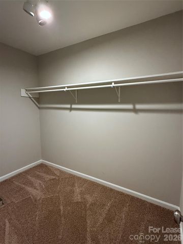 702 Farmhurst Drive G, Charlotte, NC 28217