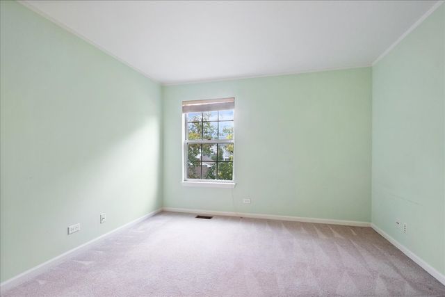 902 Sparta Court, Vernon Hills, IL 60061