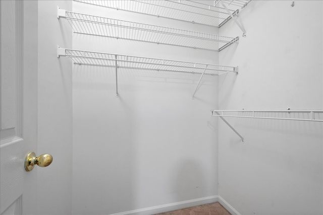 902 Sparta Court, Vernon Hills, IL 60061