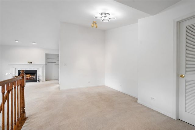 902 Sparta Court, Vernon Hills, IL 60061