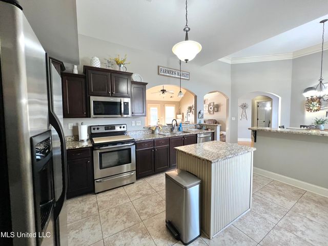 4703 W Dublin, Olive Branch, MS 38654