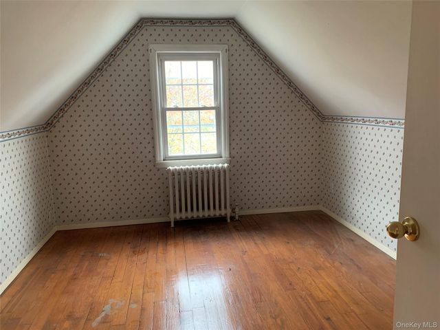 700 Tulip Avenue, Floral Park, NY 11001