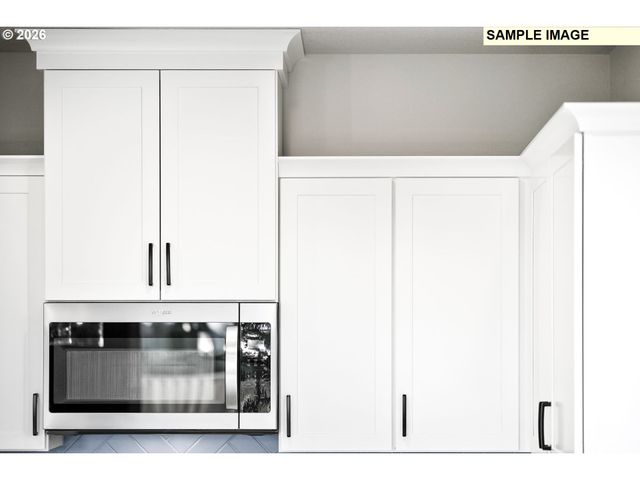 676 Ne SALING Dr W 96, Estacada, OR 97023