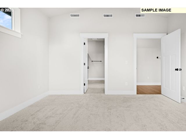 676 Ne SALING Dr W 96, Estacada, OR 97023